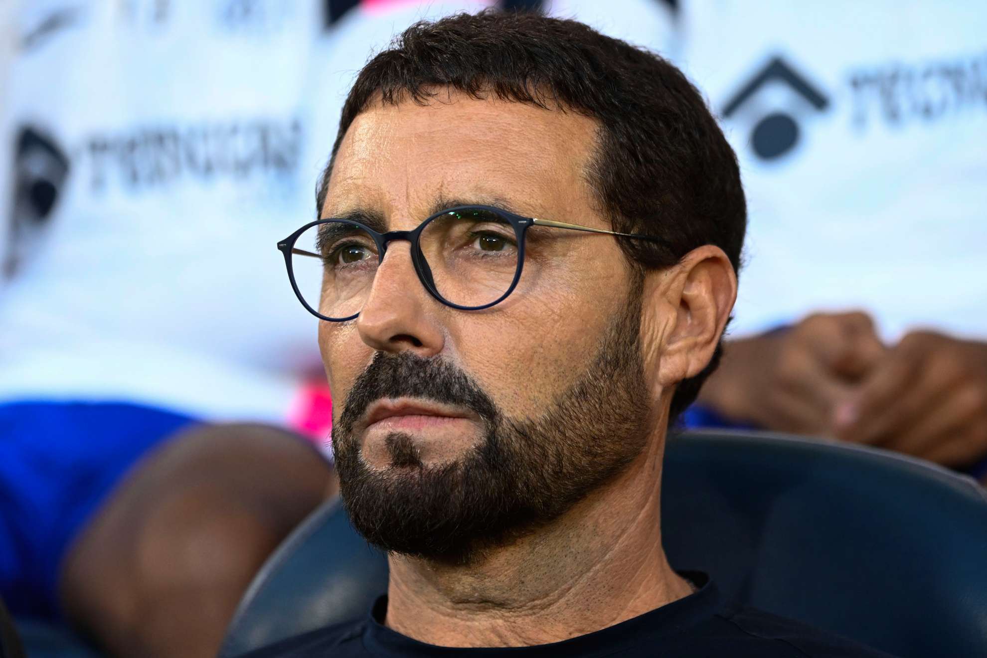 我不知道, 位置都配备, 他是一名能