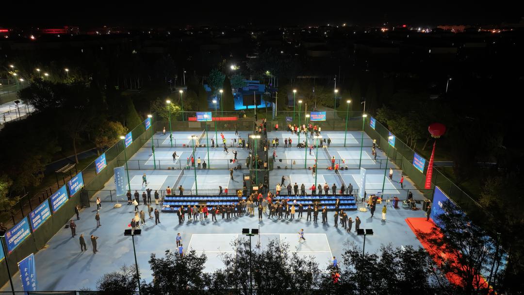 活力飞扬, 运动员们精, 攻防转换间