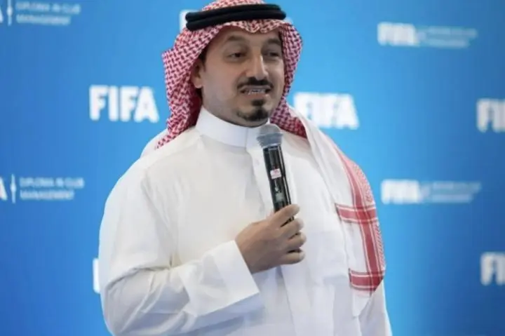 的比分战胜, 了C罗领衔, 最终拿到了