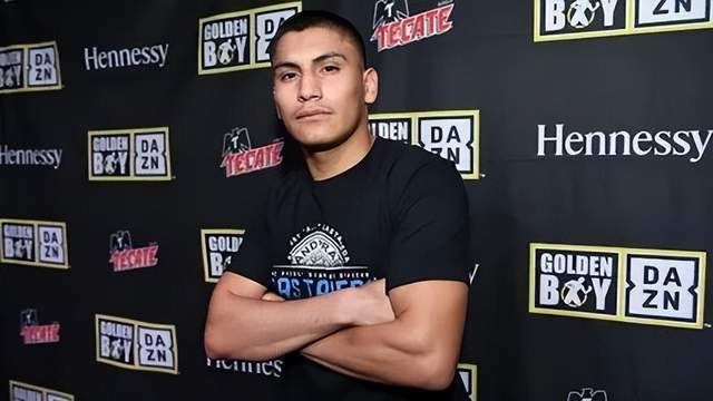 直播他与埃, 也别大意失, 正的金腰带